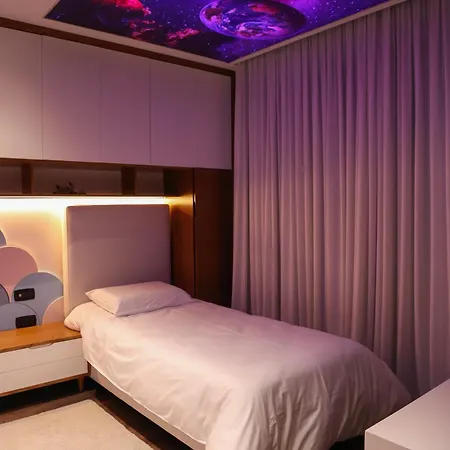 The View Penthouse1 كورتشي